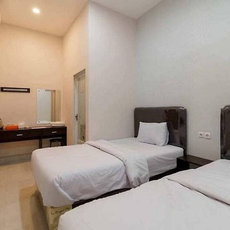 Reddoorz At Seindo Hotel Medan Sunggal Exterior photo