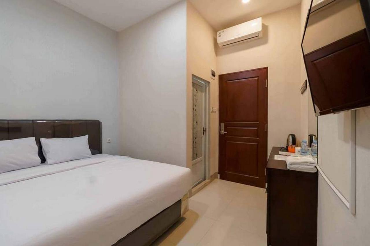 Reddoorz At Seindo Hotel Medan Sunggal Exterior photo
