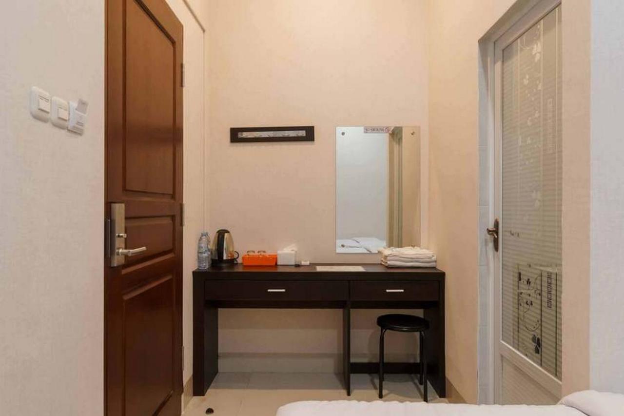 Reddoorz At Seindo Hotel Medan Sunggal Exterior photo